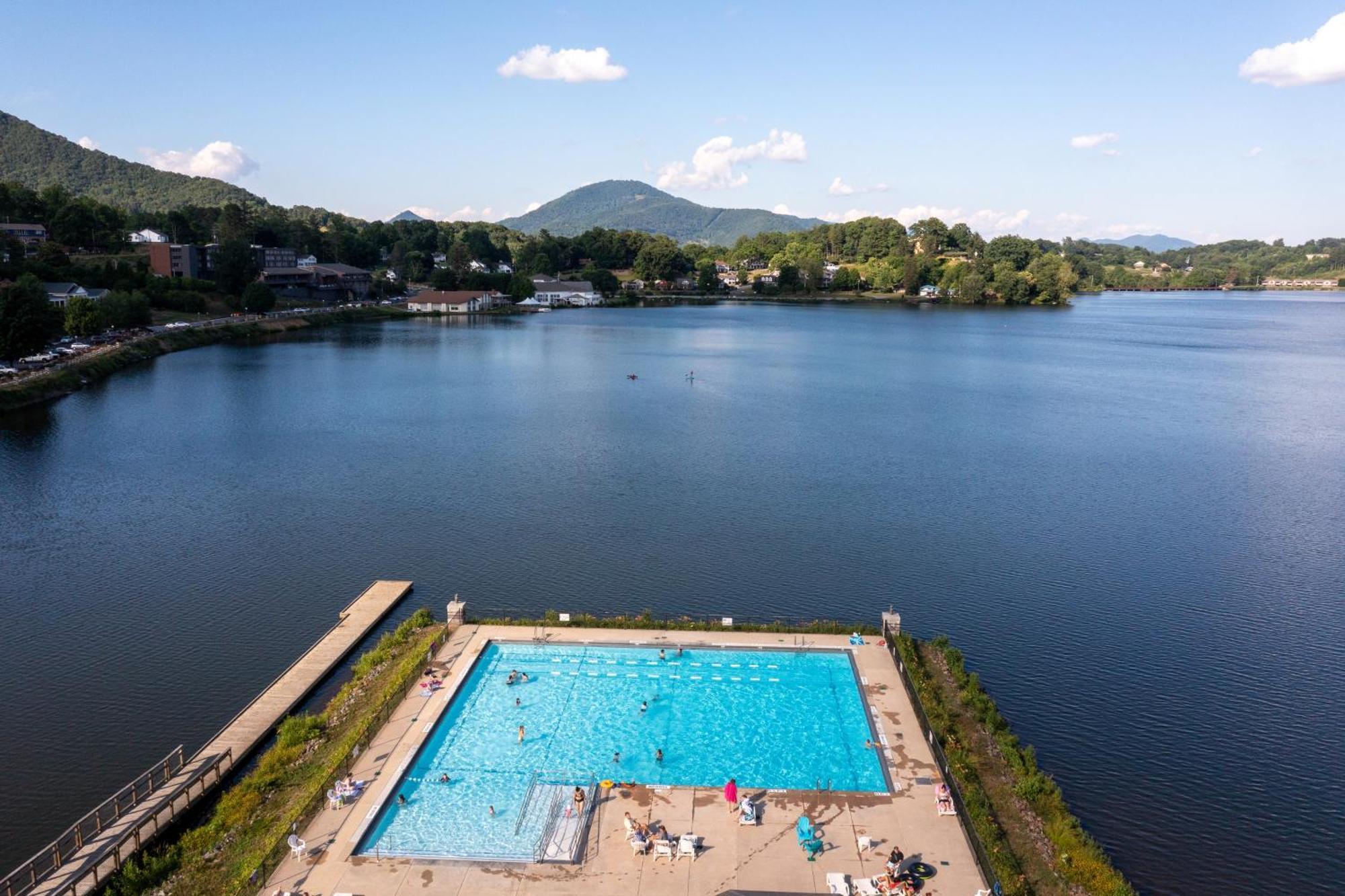Lake Junaluska The B'S Nestヴィラ エクステリア 写真